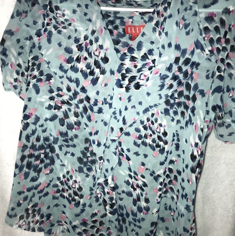 blue and pink blouse